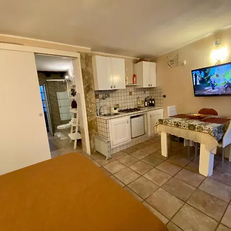 White House * סירקוזה