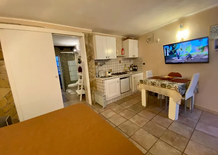 White House * סירקוזה